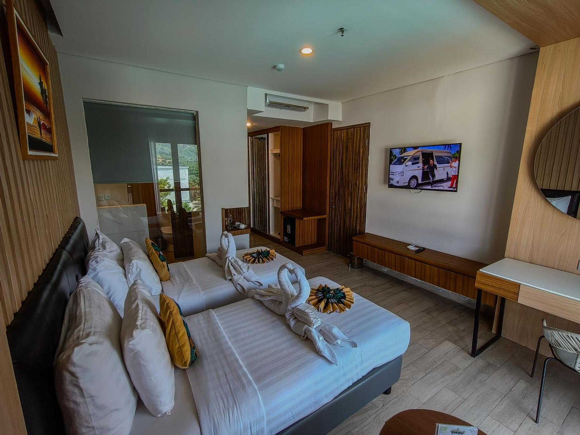 Raja Hotel Kuta Mandalika Resort & Convention Exterior photo