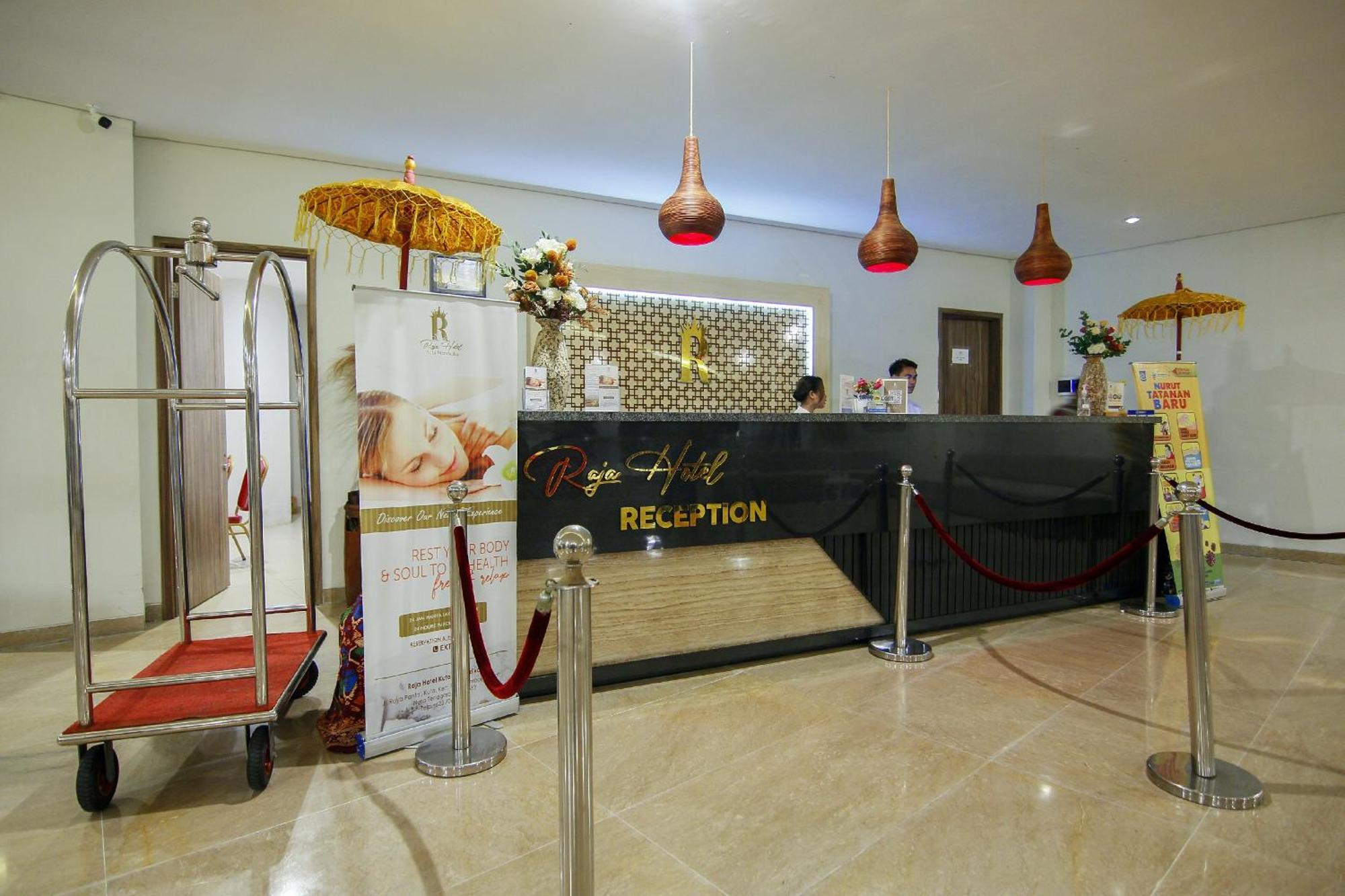 Raja Hotel Kuta Mandalika Resort & Convention Exterior photo